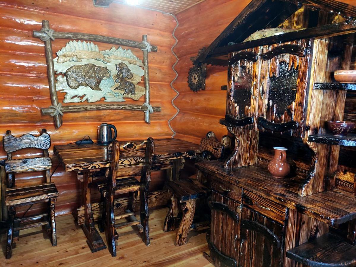 Lodge дерев'яний 
