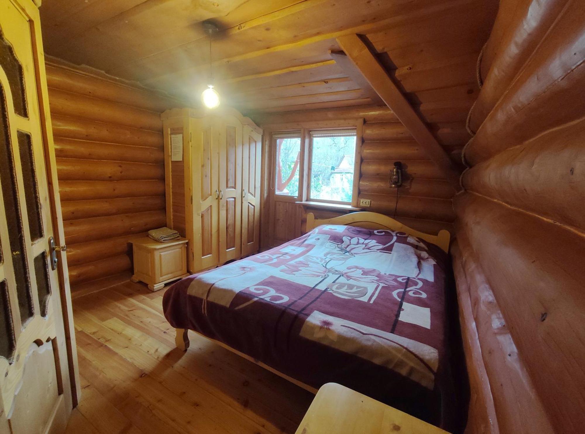 Lodge дерев'яний 