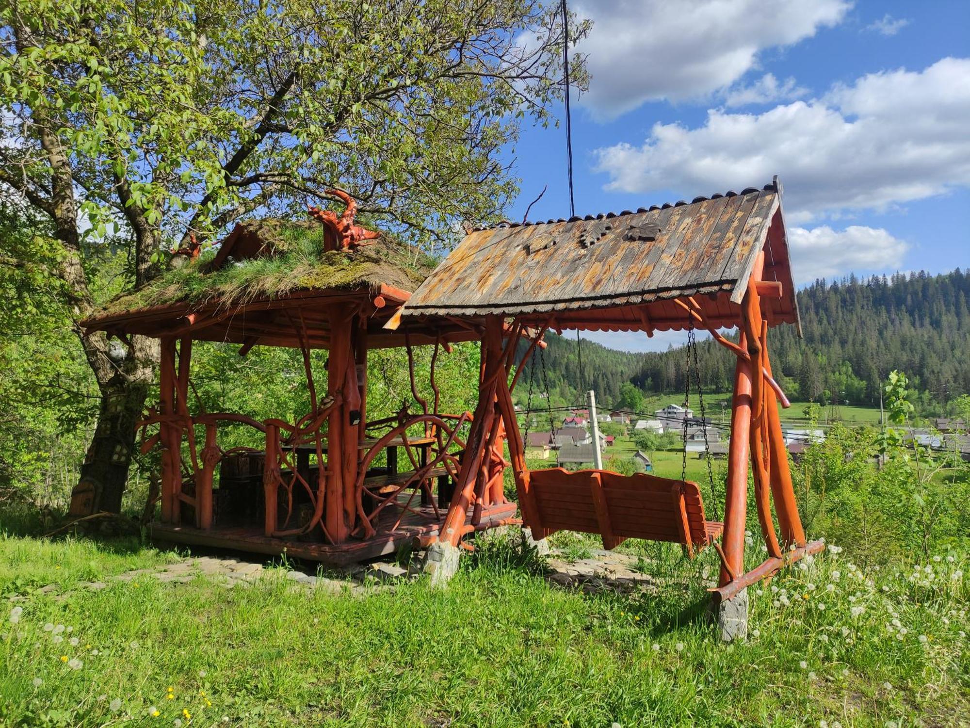 Lodge дерев'яний 